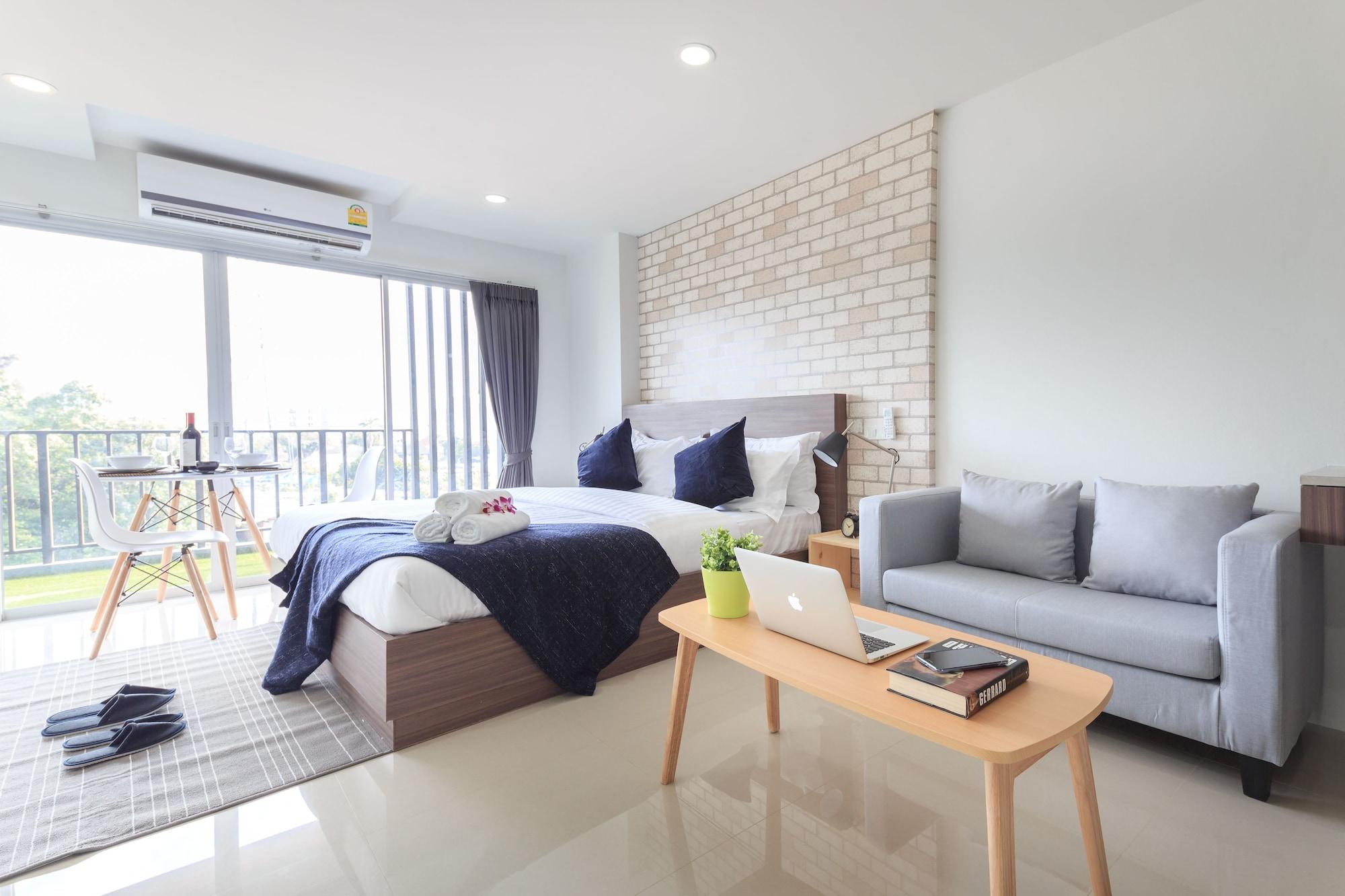 Q Space Residence Bangkok Dış mekan fotoğraf