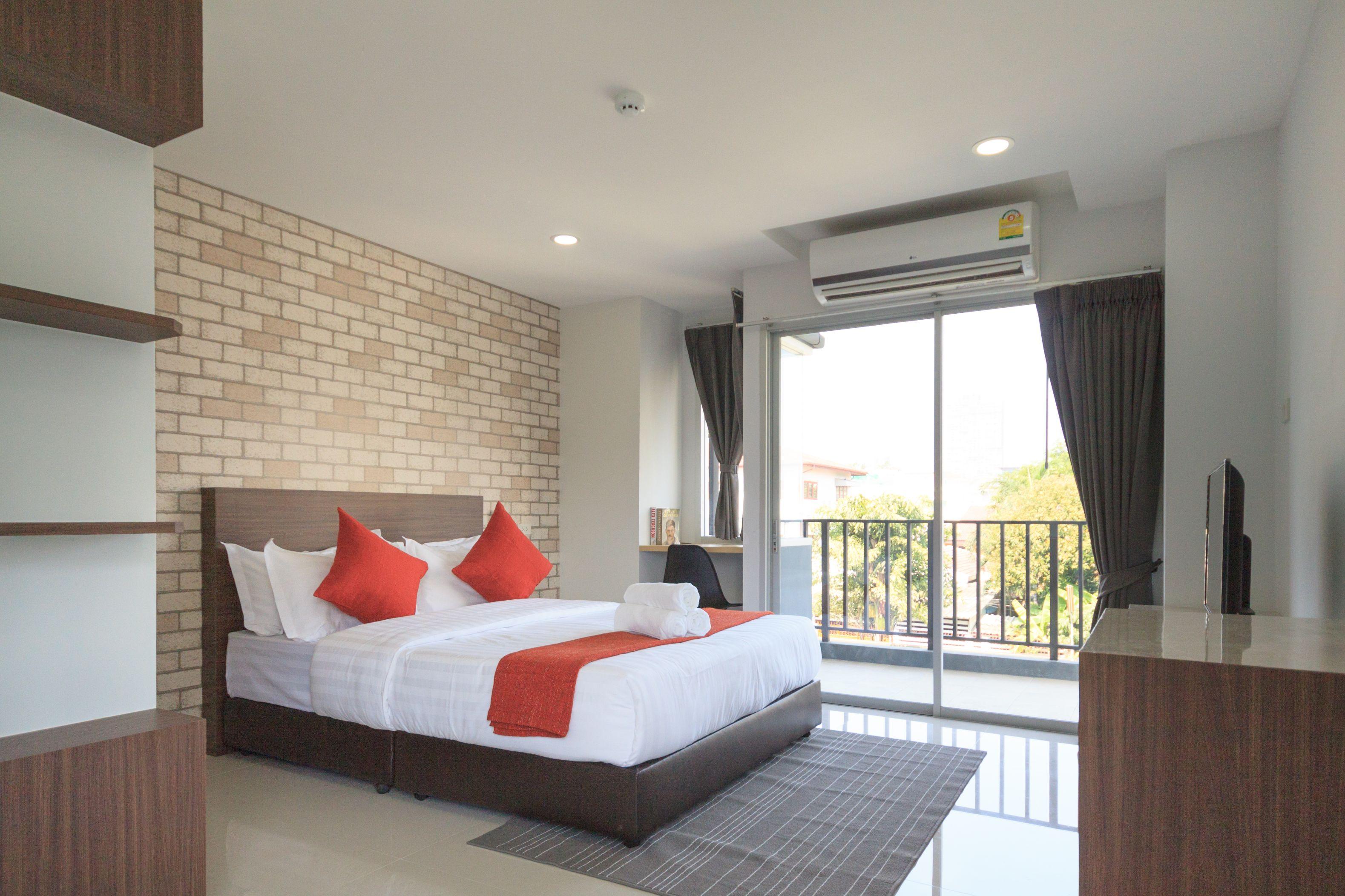 Q Space Residence Bangkok Dış mekan fotoğraf