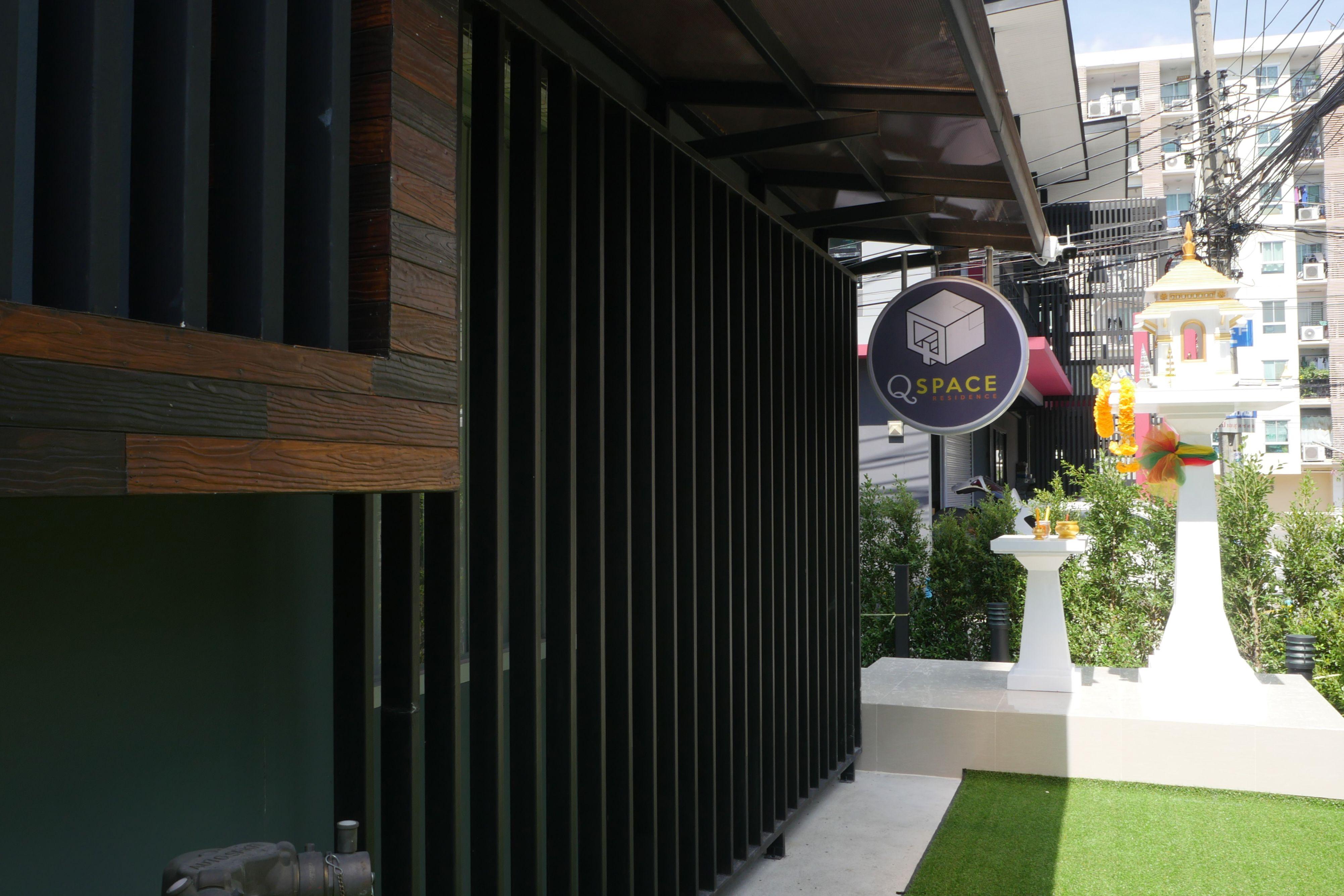 Q Space Residence Bangkok Dış mekan fotoğraf