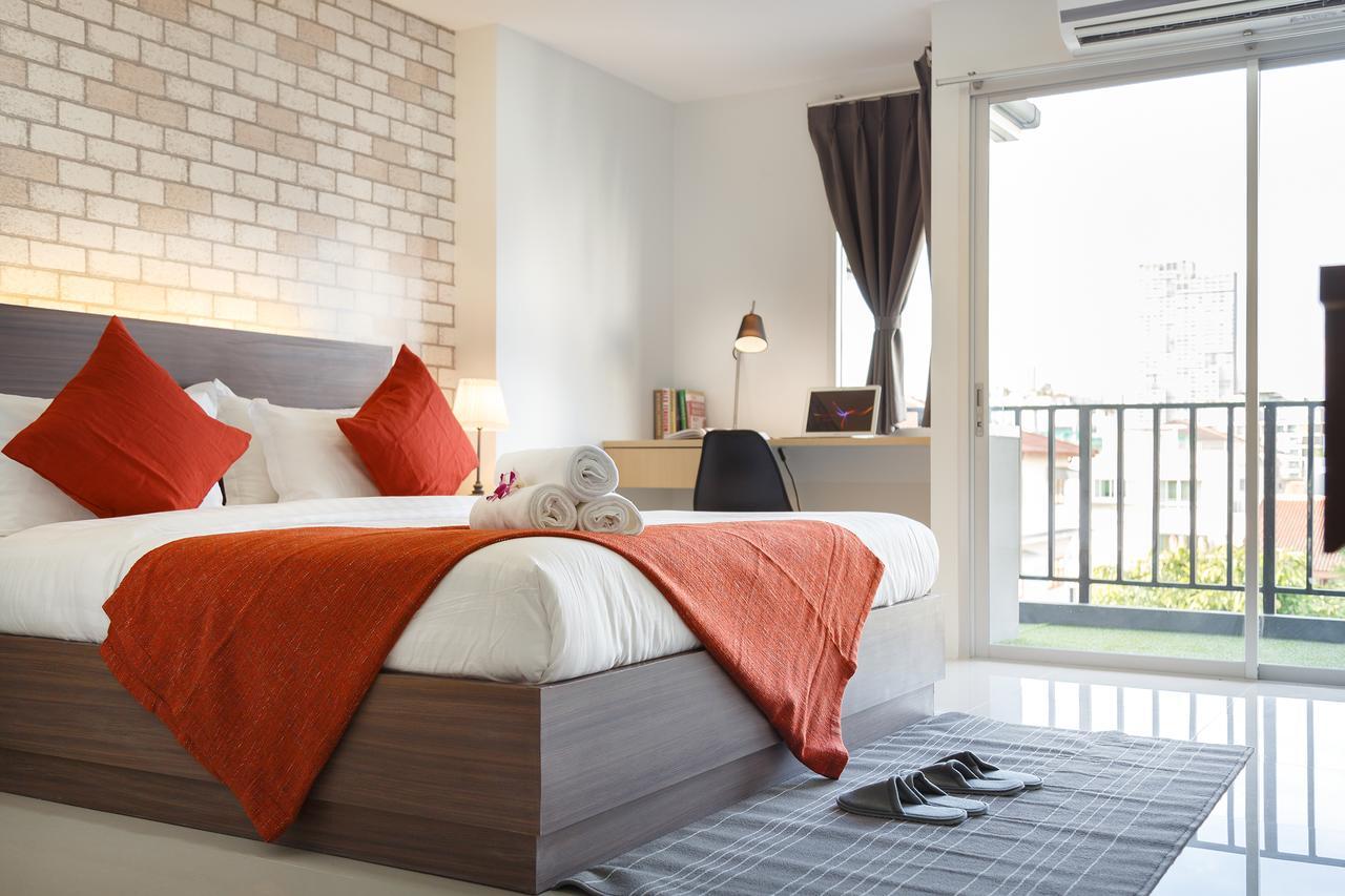 Q Space Residence Bangkok Dış mekan fotoğraf