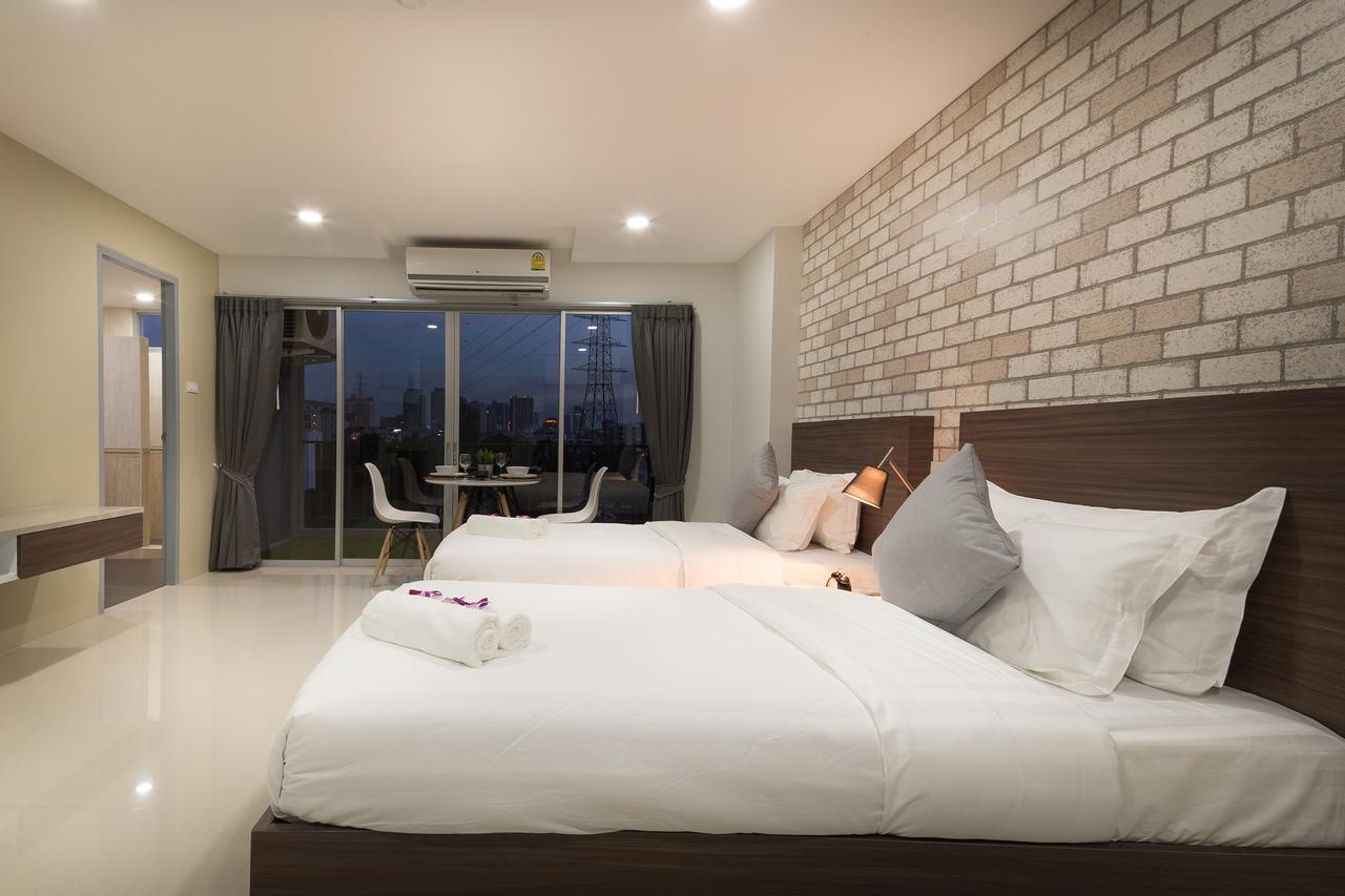 Q Space Residence Bangkok Dış mekan fotoğraf